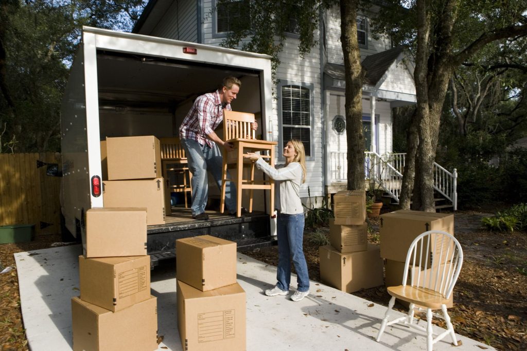 Professional office relocation services in UAE with expert movers handling packing, transport, and setup efficiently.
